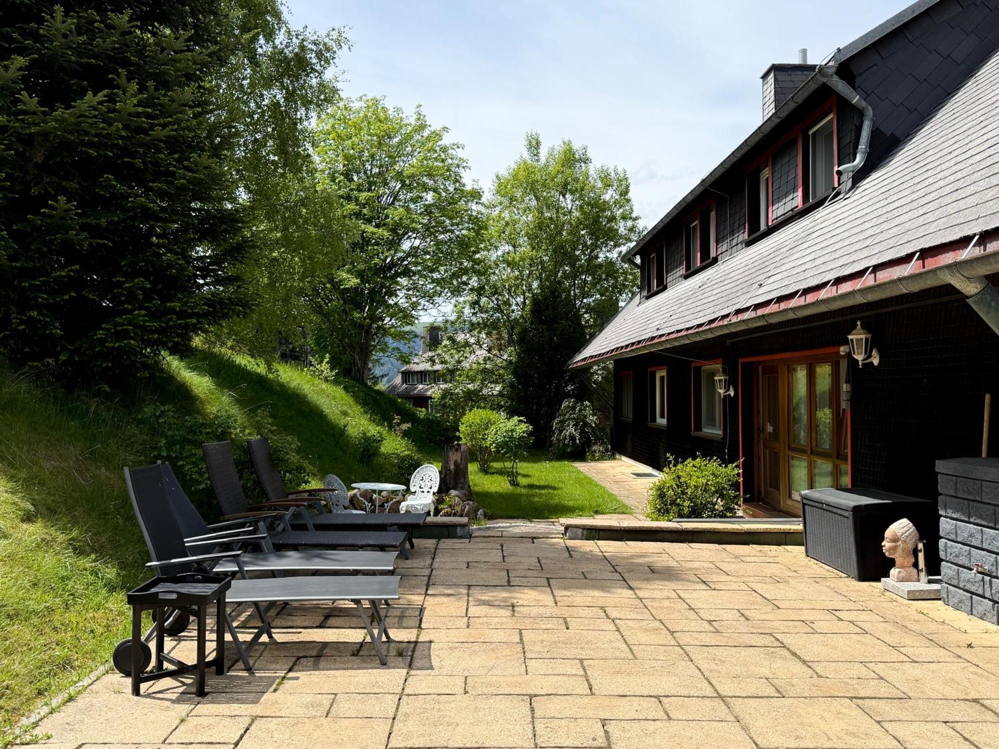 Villa Hubertus - Ferienwohnungen Am Feldberg Extérieur photo